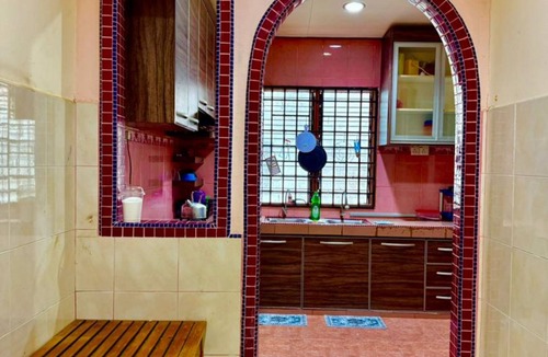 Kampung Bukit Depu House | Homestay Selesa KKI 2 Guest House