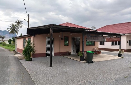 Ngulang House | Homestay Shahid Houze