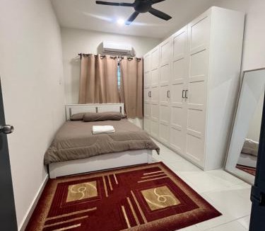 Kampung Banjar House | Homestay Taman Banjar Indah, Teluk Intan