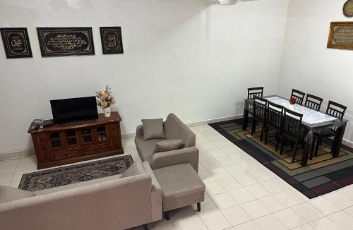 Kuantan House | Homestay Tchr Amy 2