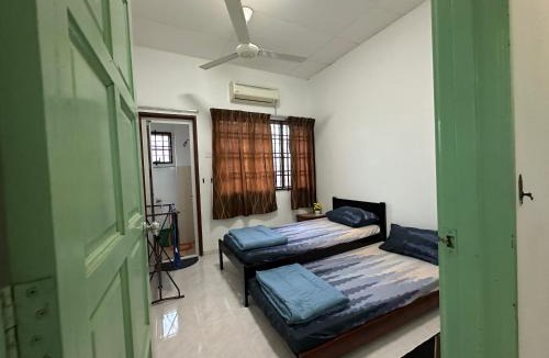 Kuantan House | Homestay Tchr Amy 2