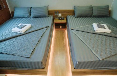Van Don Hotel | Homestay Thành Nam - sát bãi biển Quan Lạn