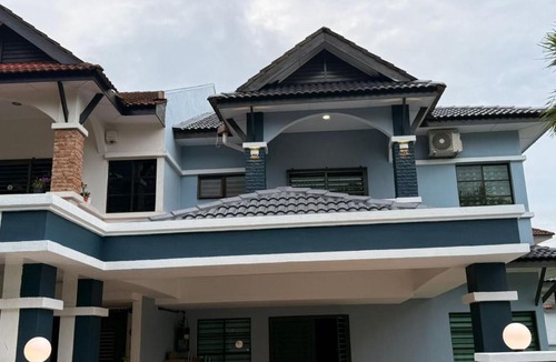 Kuantan House | Homestay Tulips Biru
