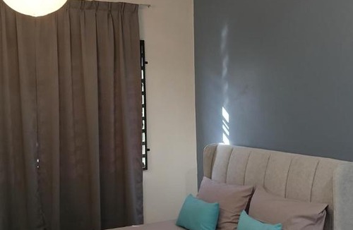 Kuantan House | Homestay Tulips Biru