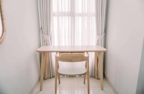 Ciputat Apartment | Homey and Enjoy Living Studio Transpark Bintaro Apartment By Travelio