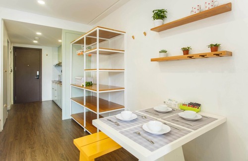 Phu Nhuan Apartment | Homie studio -Ho Chi Minh-Tan son nhat airport- free pool/gym