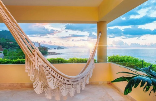 South Shore Hotel Area Hotel | Honeymoon Suite with Jacuzzi & Ocean Views – Garza Blanca Puerto Vallarta