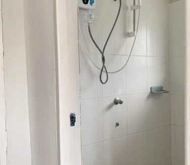 Kampung Lintang Hostel | Hornbill's Nest Kuching