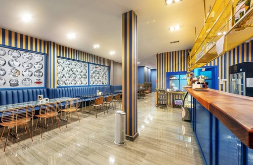 Hua Lamphong Hostel | Hostel ∙ 8 guests