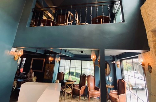 Talat Noi Hostel | Hostel ∙ 8 guests