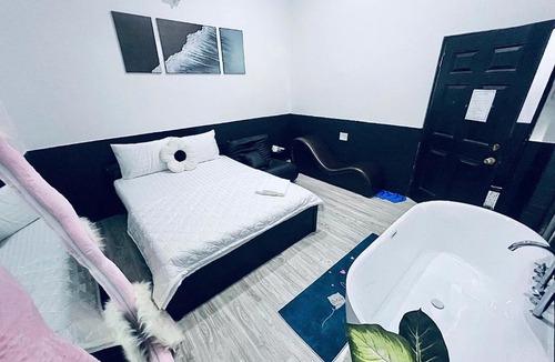 Bien Hoa House | Hotel Đông Ngô Biên Hòa
