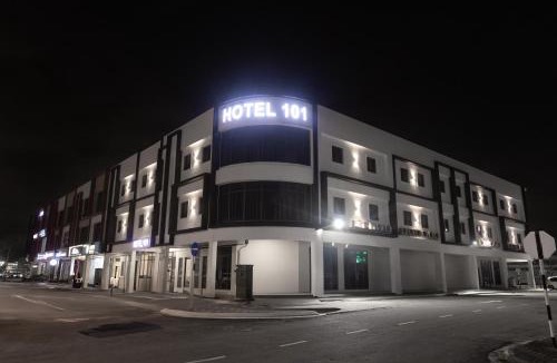 Bandar Baru Permas Jaya Hotel | HOTEL 101 Permas Jaya NEW