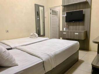 Pasuruan Hotel | Hotel ∙ 2 guests