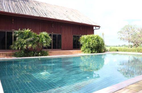 Si Prachan Hotel | Hotel ∙ 2 guests