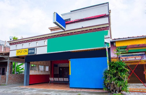 Cilacap Hotel | Hotel ∙ 4 guests