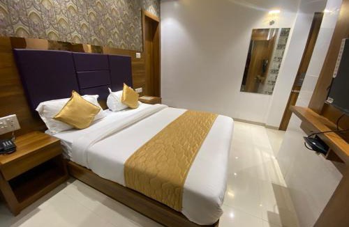 Kalina Hotel | Hotel BKC CROWN - Near Trade Centre, Visa Consulate