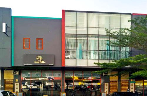 Kota Warisan Hotel | Hotel EC KIP Sentral KLIA 1 - KLIA 2