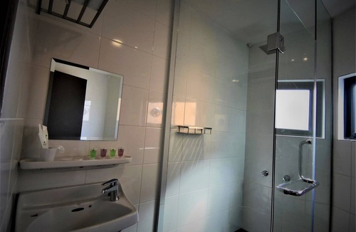 Kuching Hotel | Hotel Longhouse