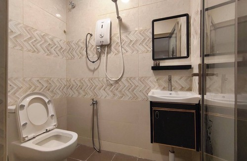 Bandar Saujana Putra Hotel | Hotel Mawar Inn