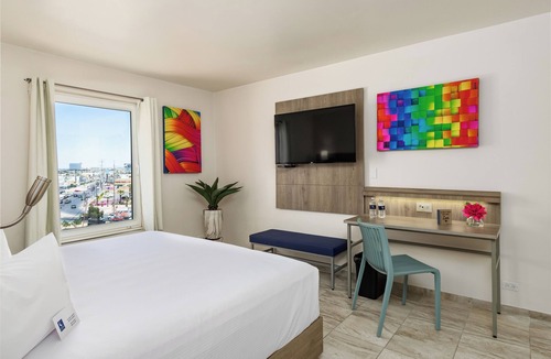 Ciudad Juarez Hotel | Hotel Mesaluna Near American Consulate
