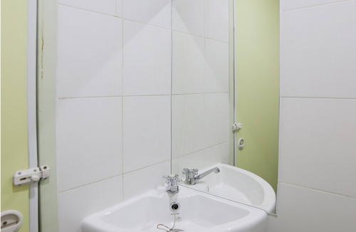 Pagedangan Hotel | Hotel O Alfa Guest House