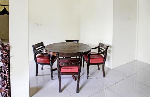 Gerung Hotel | Hotel O Ayu Bypass MansionNearBundaran Gerung