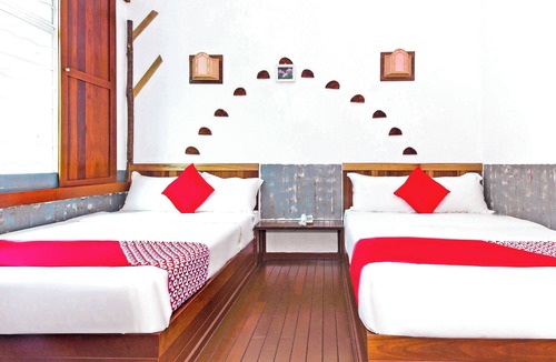 Kampung Air Hotel | Hotel O Five 2