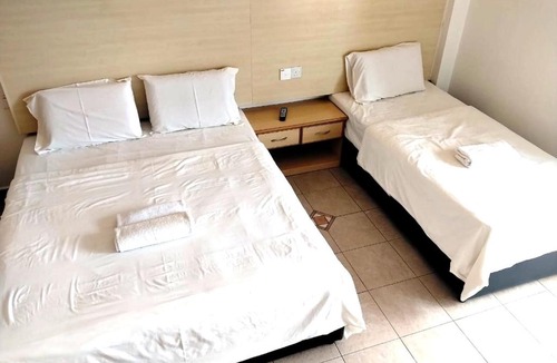 Pengkalan Hulu Hotel | Hotel O Hilltowne