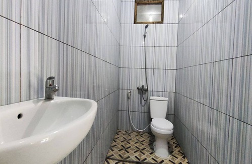 Wonosari Hotel | Hotel O Homestay Baronsari