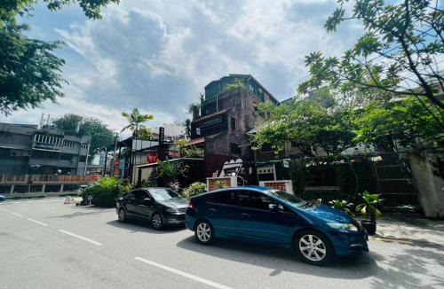 Golden Triangle Hotel | Hotel O I.villa Inn