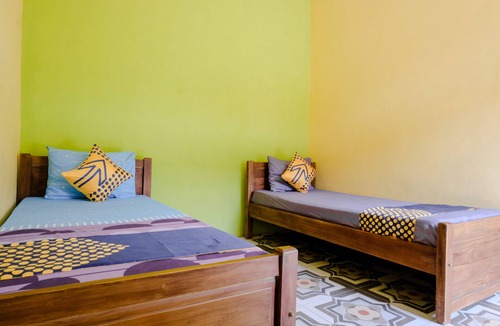 Madiun Hotel | Hotel O Ilyasa Family