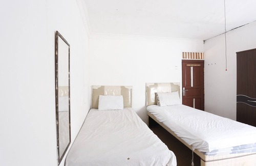 Borneo Hotel | Hotel O Penginapan Budhe Sri