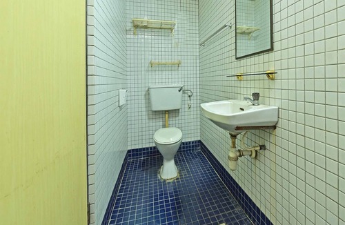 Central District Hotel | Hotel O Villa De Rose