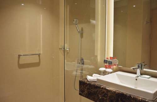 Gresik Hotel | Hotel Santika Gresik