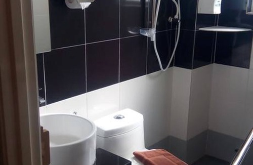 Taman Pengkalan Jaya Hotel | Hotel Suria 18