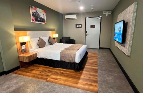 Tanjong Bidara Hotel | Hotel Valya Melaka Sentral Riverfront