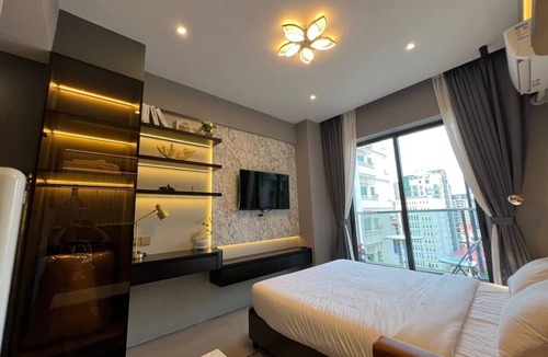 Sen Sok Hotel | Hotel with 4 bedrooms and AC in awesome Phnom Penh