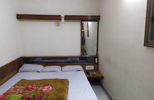 Paharganj House | Hotel Yes Please Lodge