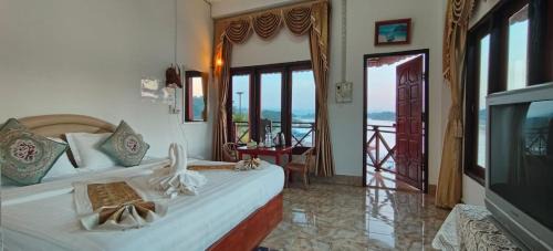 Bokeo Province Hotel | Houay Xai Riverside Phonevichith Hotel