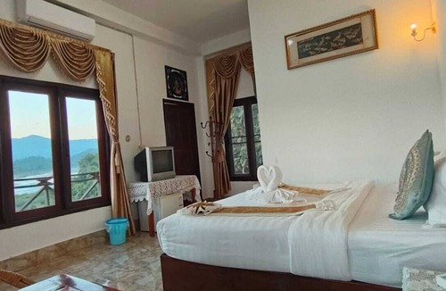 Bokeo Province Hotel | Houayxai Riverside Phonevichith Hotel
