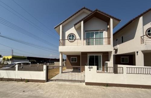 Ban Waen House | House in HangDong