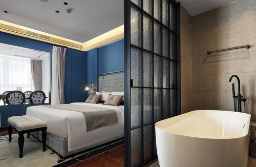 Chamkar Mon Hotel | HUA CLUB SPACE BELONG TO TIME