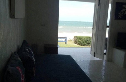 Pak Nam Pran Hotel | Hua Plee Lazy Beach