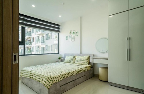 Hue City Centre Apartment | Hue Oi Homestay - Spacious 2-Bedroom Apartment with Balcony and Pool