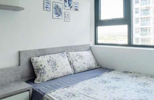 Hue City Centre Apartment | Hue Oi Homestay - Spacious 2-Bedroom Apartment with Balcony and Pool
