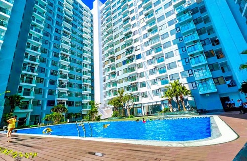 Hue City Centre Apartment | Hue Oi Homestay - Spacious 2-Bedroom Apartment with Balcony and Pool