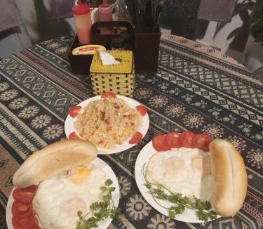 Son Trach Hotel | Hugo Homestay