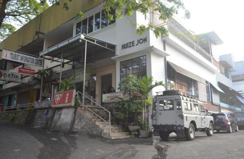 Klojen Hostel | Huize Jon Hostel