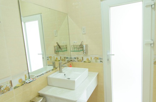 Giong Trom Hotel | Hung Long Hotel