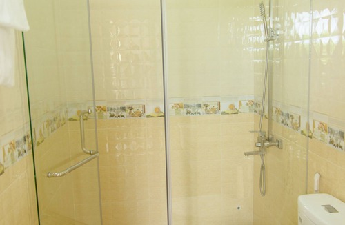 Giong Trom Hotel | Hung Long Hotel